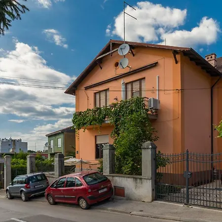 Apartment Lora Pula